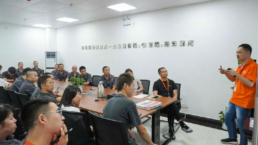 332b74f741979cfa9f3445e0ab01028c