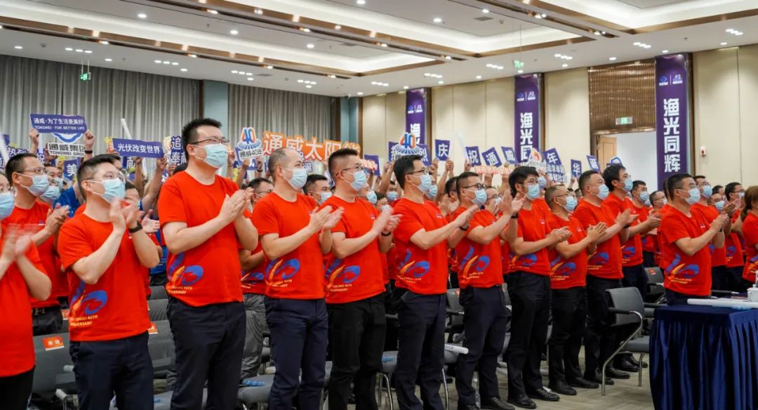 2bc54224722373a55b1bad8ecd12e981